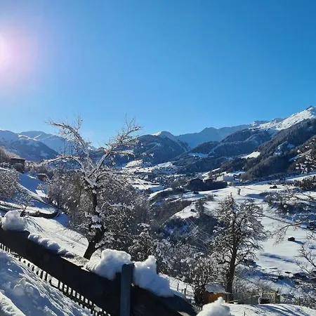 Chesa Prema - Restaurant B&B 디센티스