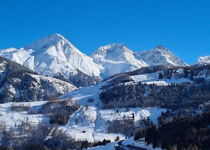 Chesa Prema - Restaurant Bed & Breakfast Disentis