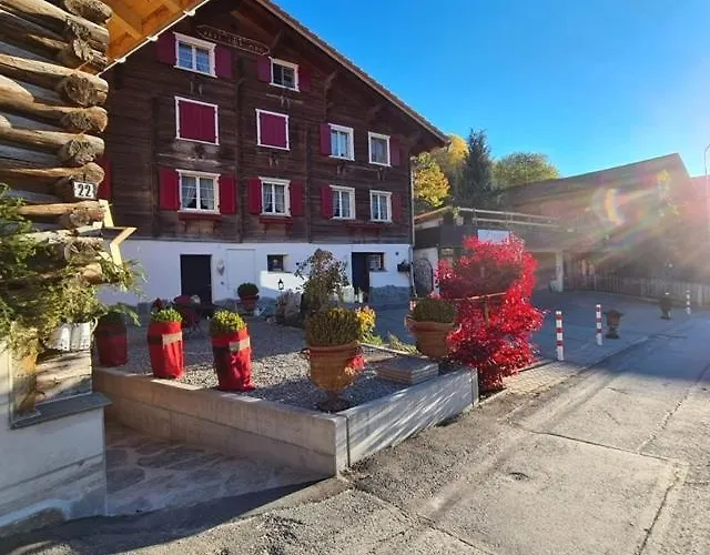 Chesa Prema - Restaurant Bed & Breakfast Disentis