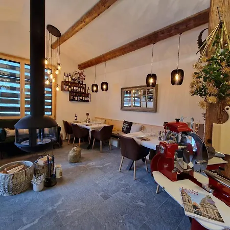 Chesa Prema - Restaurant לינה וארוחת בוקר