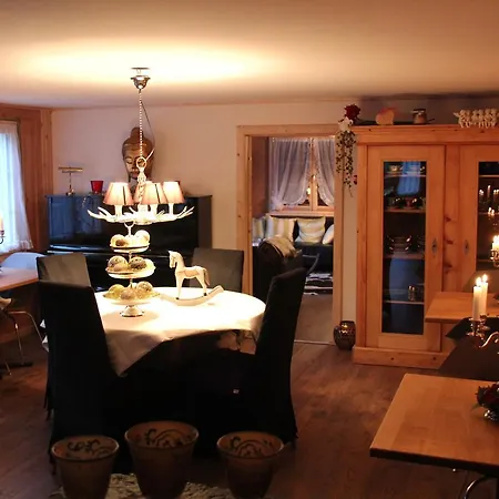 Chesa Prema - Restaurant לינה וארוחת בוקר 3*