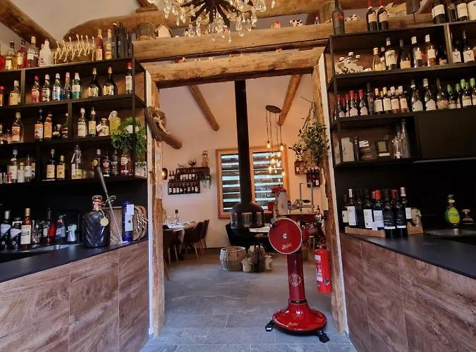 Alojamento de Acomodação e Pequeno-almoço Chesa Prema - Restaurant Disentis