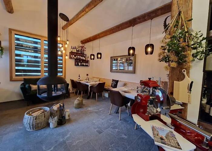 Chesa Prema - Restaurant Alojamento de Acomodação e Pequeno-almoço