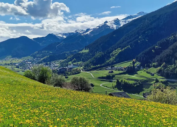 Chesa Prema - Restaurant Alojamento de Acomodação e Pequeno-almoço 3*