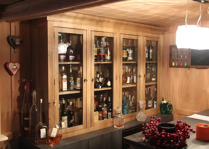 Alojamento de Acomodação e Pequeno-almoço Chesa Prema - Restaurant 3*