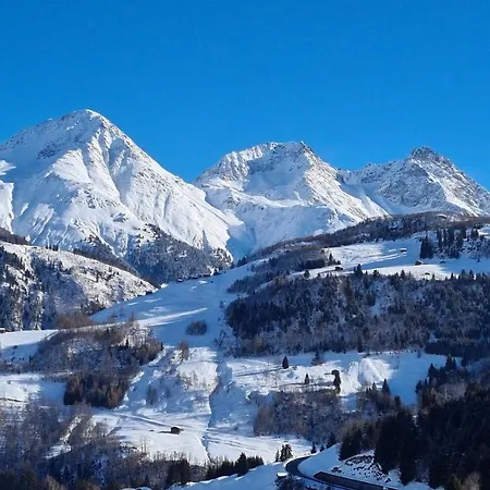 Chesa Prema - Restaurant Bed and breakfast Disentis