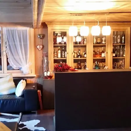 Chesa Prema - Restaurant Bed and breakfast Disentis